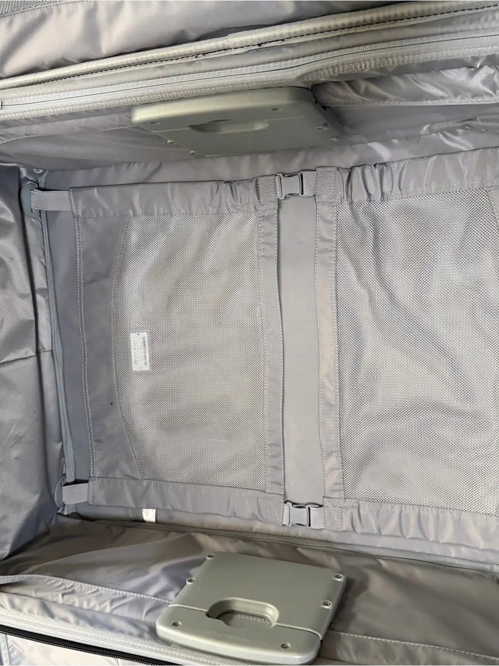 Briggs & Riley Black Rolling Travel Case with Telescoping Handle
